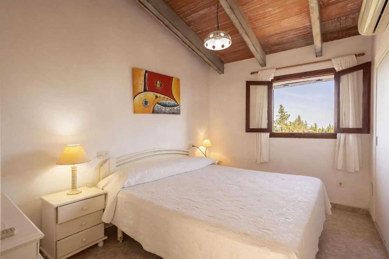 Villa Juana Muro 0*,
